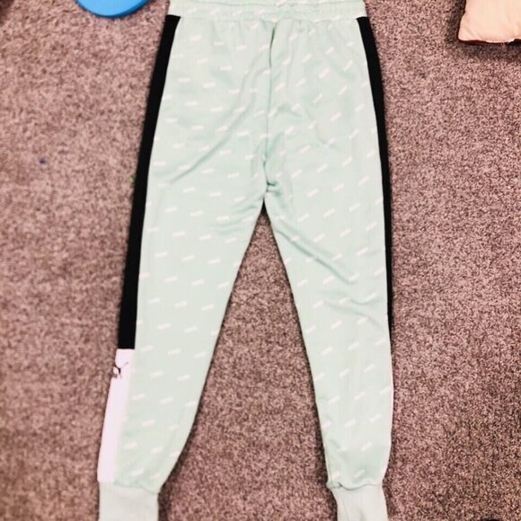 Puma Sweatpants Jogger Med Green SE Way 1 DE-91074 Herzogenaurach Pants Active - Picture 5 of 8